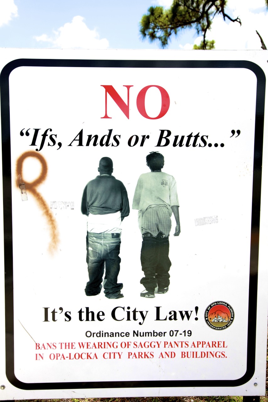 no sagging pants