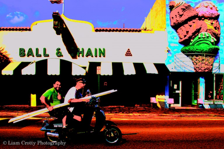 Street photographer - Ball n Chain